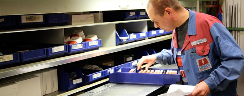 LAWECO Hebesysteme und Anlagenhubtische LAWECO Hebesysteme und Anlagenhubtische